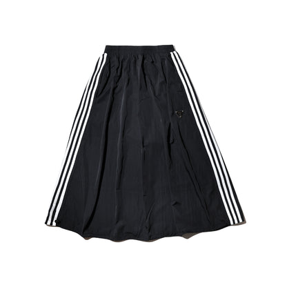 COZY Emblem Line Skirt